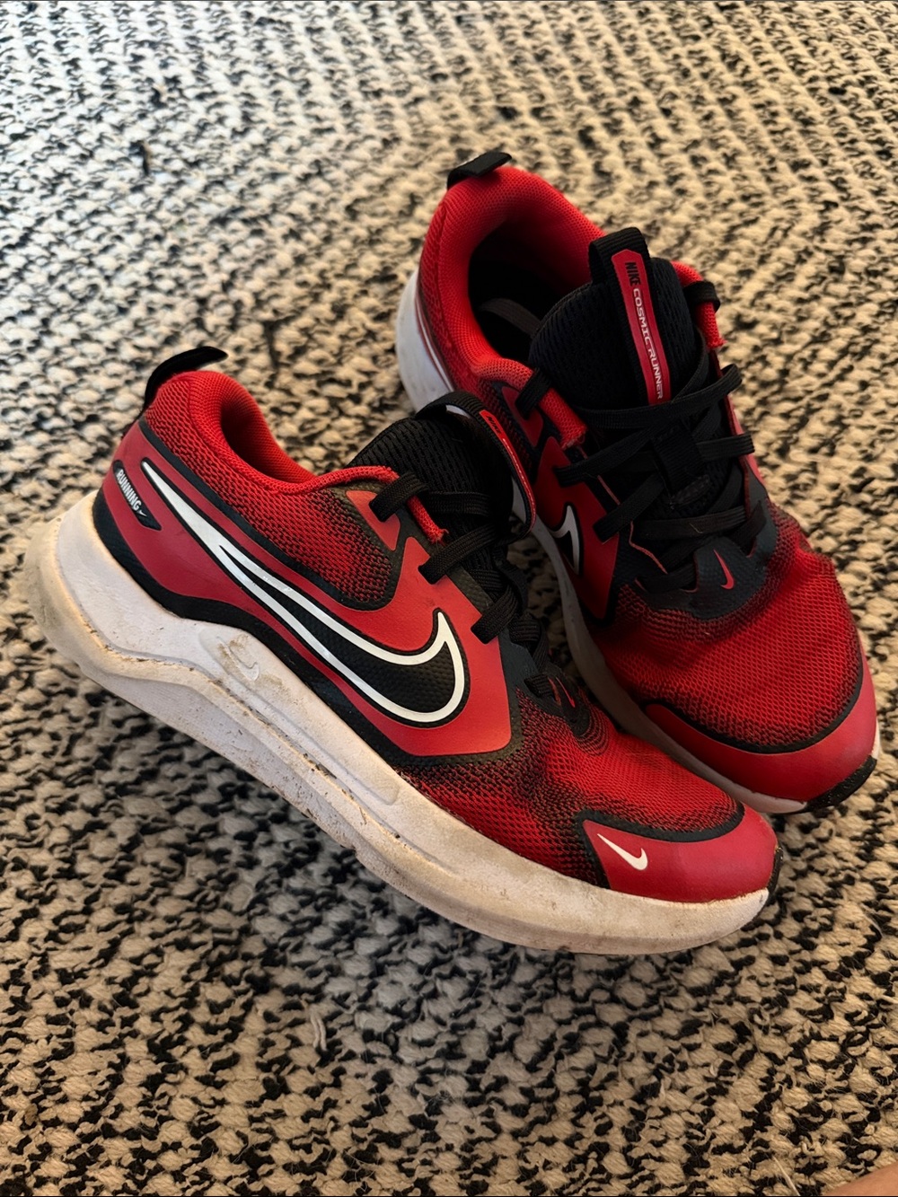 Nike cosmic runner